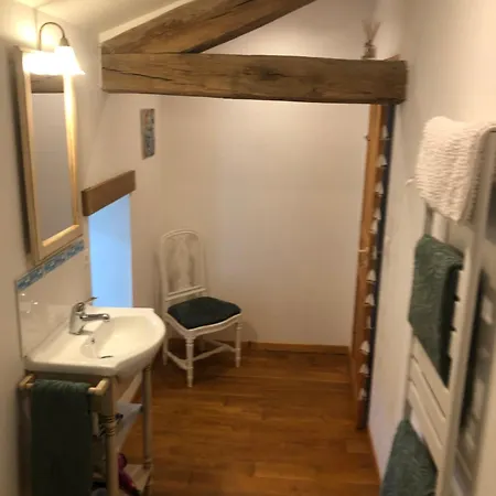 2 Chez Tabuteau Bed & Breakfast